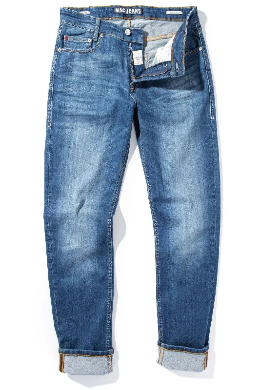 MAC Greg Slim Jeans in Blue Vintage Wash Trendy Men's Scandinavian