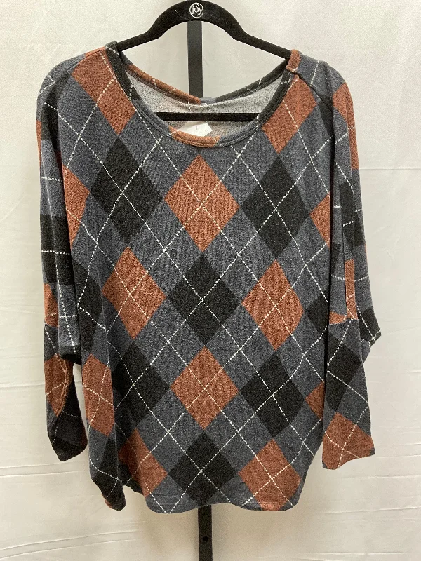 Top Long Sleeve By Maurices In Plaid Pattern, Size: M Modern Men's Geometric